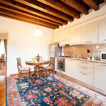 Furlani Apartment *