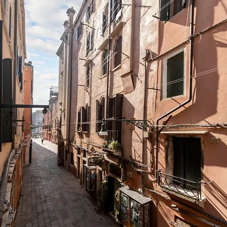 Casa Trecento
