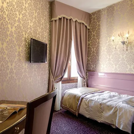 Domus Cavanis 3* Venedig