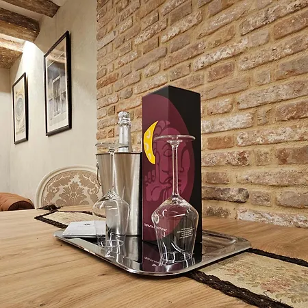 Ca' Fabrizio Close To San Marco Apartment