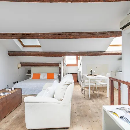 Lovely Attic For 4 Person With Wifi - A/c *