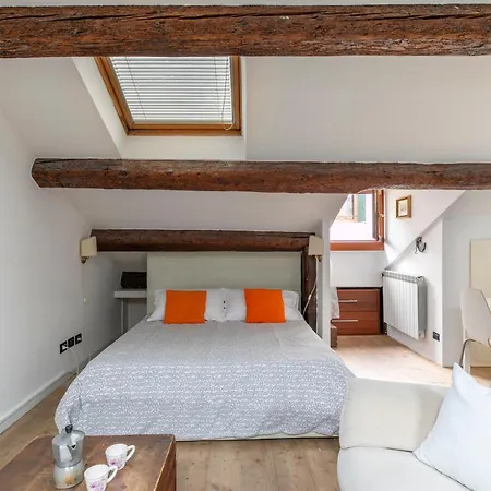 Apartment Lovely Attic For 4 Person With Wifi - A/c