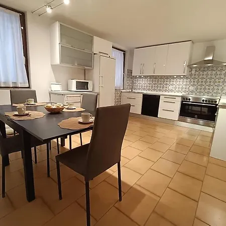 Palazzo Querini Accademia Apartment *