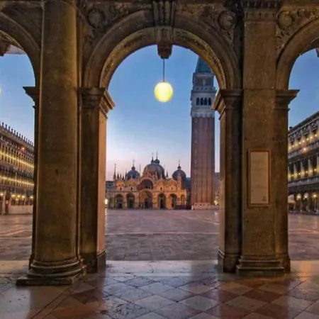 Gold Guest house Venice