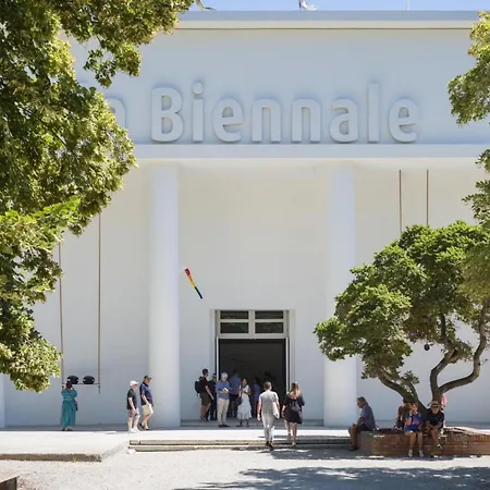 Corte Dell' Angelo, Casa Romantica Vicino La Biennale Appartamento