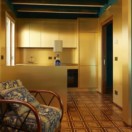 Dimora San Trovaso Enchanting Four-bedrooms * Venice