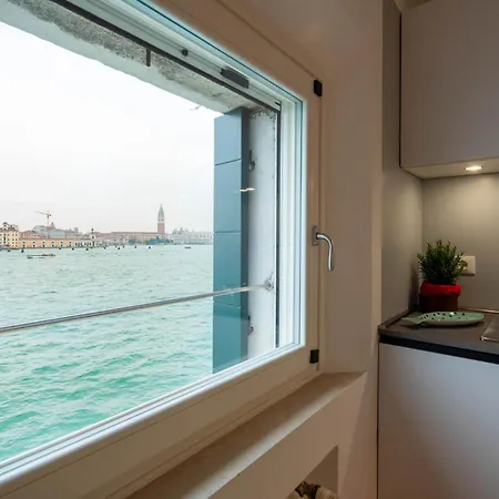 Iconic - View In Apartment Venice