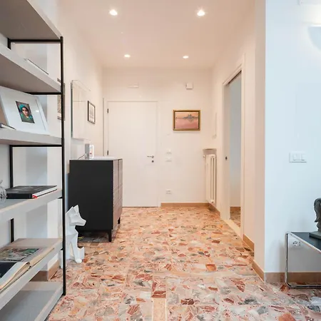 Apartment Iconic - View In Venice