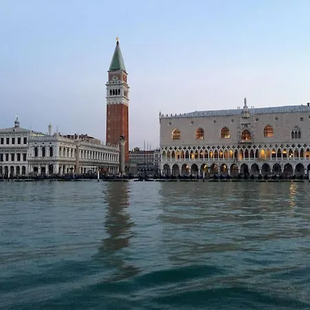 Apartment Incredible Location In San Marco's Square,