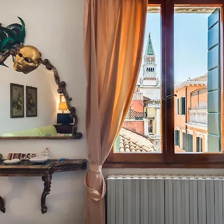Incredible Location In San Marco's Square, Apartment Venice