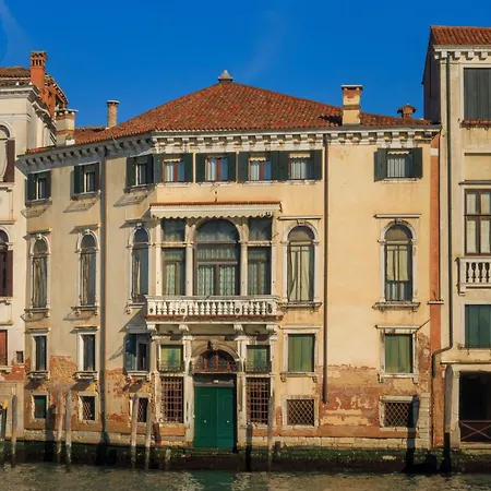 Apartment Ca' Emo Palazzo Sul Canal Grande *