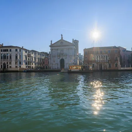 Apartment Ca' Emo Palazzo Sul Canal Grande *