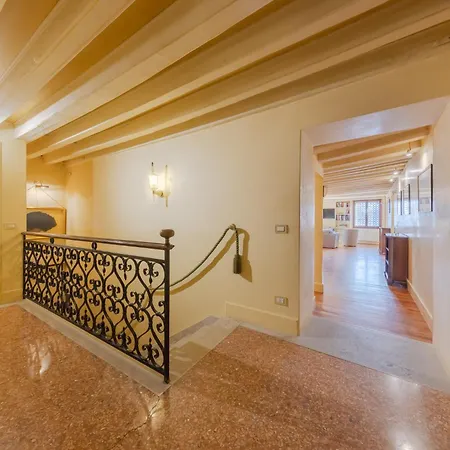 Apartment Ca' Emo Palazzo Sul Canal Grande Venice