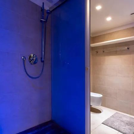 Appartamento San Samuele Centro+ Wellness Pool Jacuzzi *