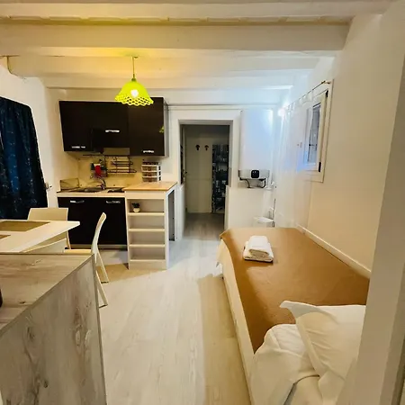Apartment Antico Fiore *