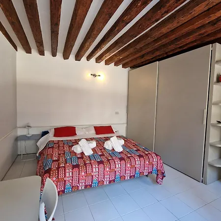 Veneziacentopercento & Венеция