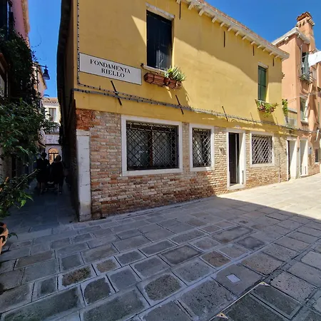 Veneziacentopercento & *
