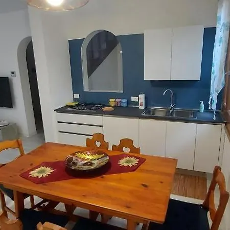 Guest house 10 Minutes To The Train Station *