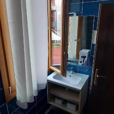 Guest house 10 Minutes To The Train Station