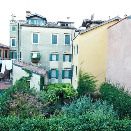 La Grancevola Is A Gorgeous With Balcony Apartment