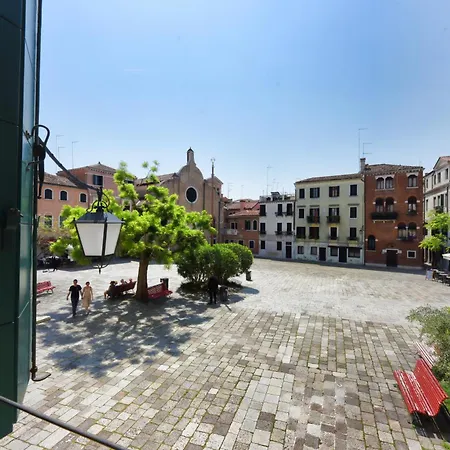 Apartment Soderini Splendor: First Floor Palazzo Charm At Castello Square *