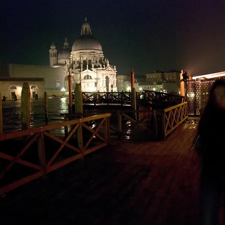 Apartment Soderini Splendor: First Floor Palazzo Charm At Castello Square Venice