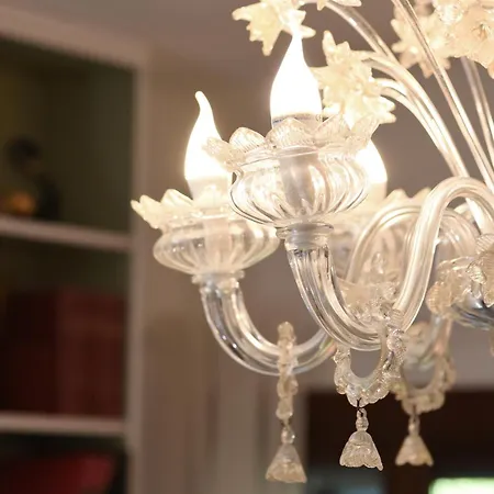Soderini Splendor: First Floor Palazzo Charm At Castello Square Apartment