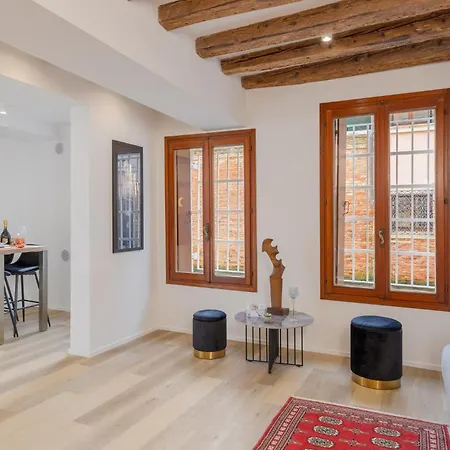 Apartment Ca' San Giacomo Canal View Venice