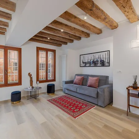 Apartment Ca' San Giacomo Canal View