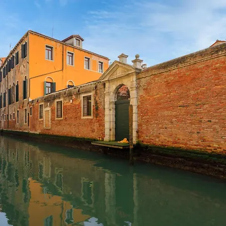Ca' San Giacomo Canal View * Venice