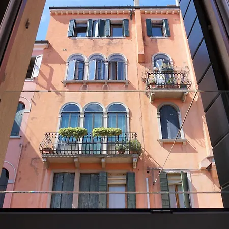 Appartamento Sara S Luxury Five Minutes From Piazza San Marco