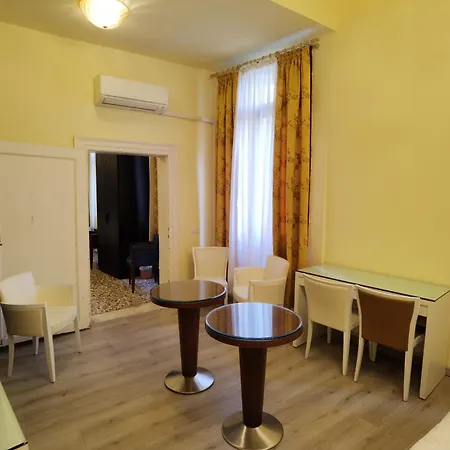 Palazzo Eugenia - Minelli Bed & Breakfast Venice