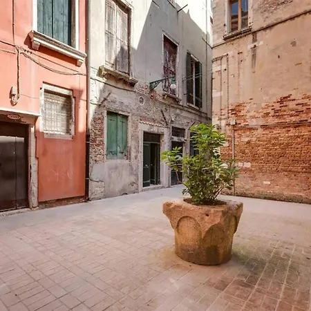 San Marco Loft Apartment *