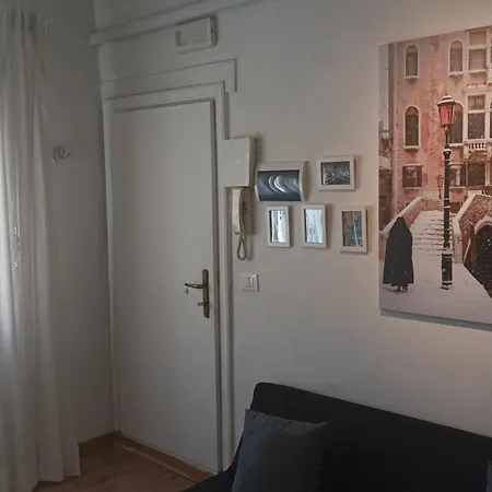 La Guglia - Guglia House-cannaregio-venezia Apartment Venice