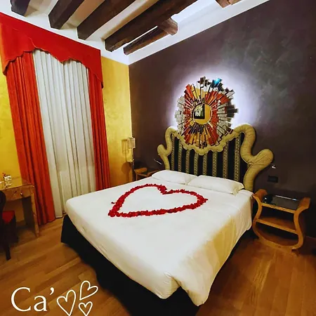 Ca Dell'arte Palace Bed & Breakfast 5*