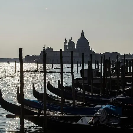 Ca' De Mezo Near San Marco