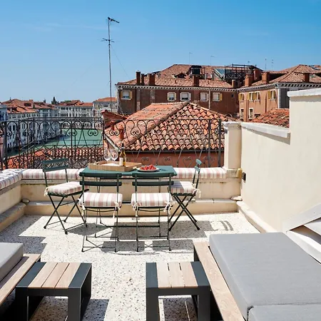 Palazzo Dell'albero D'oro Venecia