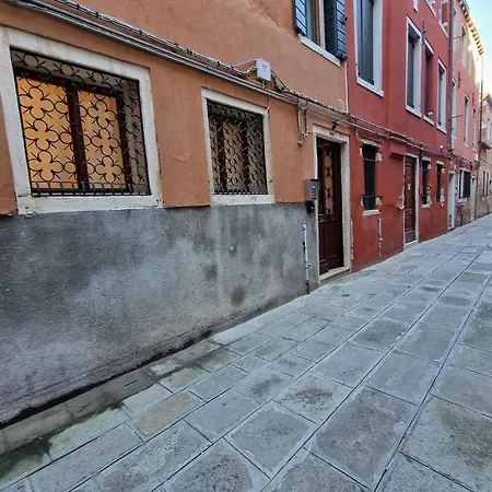 Veneziacentopercento & * Venice