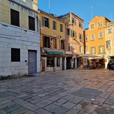 Apartment Veneziacentopercento & Venice
