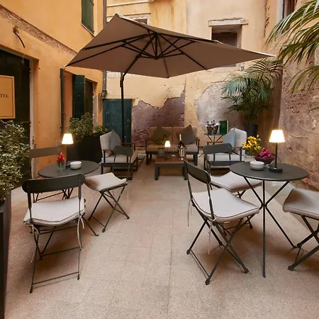 Duodo Palace Hotel
