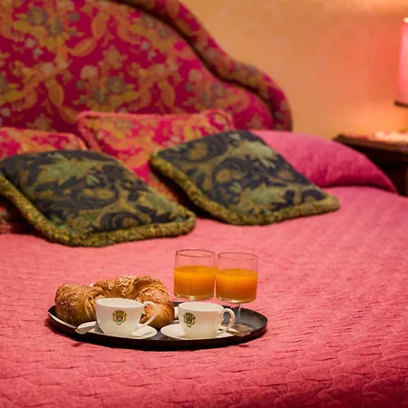 Apartment Lover's Nest In San Marco Square