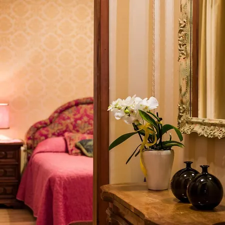Lover's Nest In San Marco Square