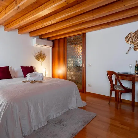 - San Marco Apartment *