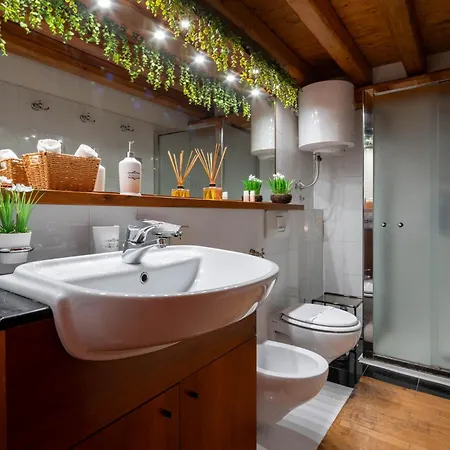 - San Marco Apartment *