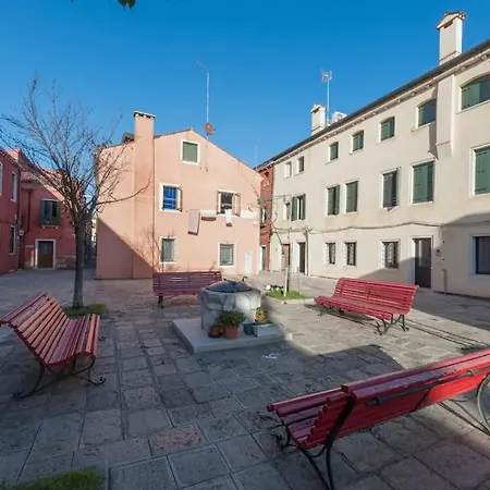 Apartment Ca' Ferrando, Brand New Apartment, Experienced Host!