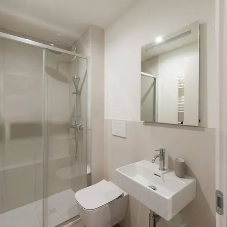 Ca' Ferrando, Brand New Apartment, Experienced Host! Venice