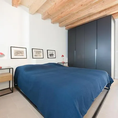 Ca' Ferrando, Brand New Apartment, Experienced Host! Apartment