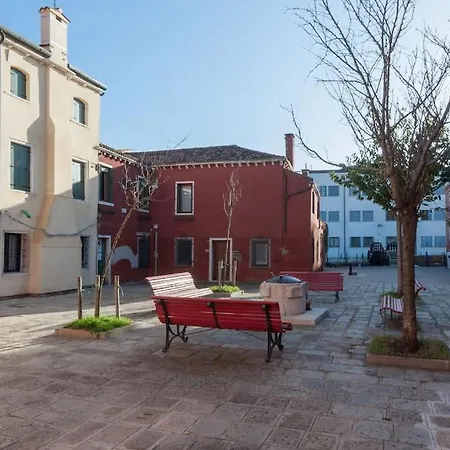 Ca' Ferrando, Brand New Apartment, Experienced Host! Apartment