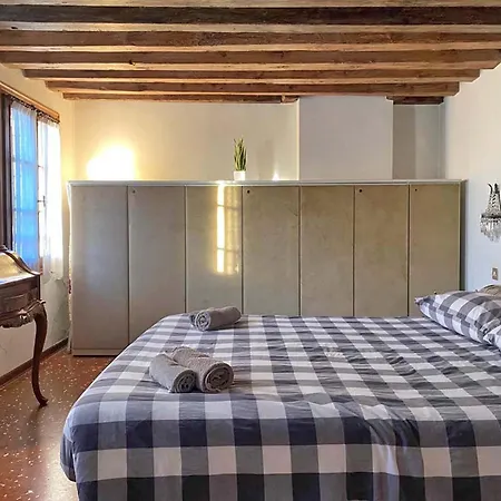 Ca' Nadia Appartement *