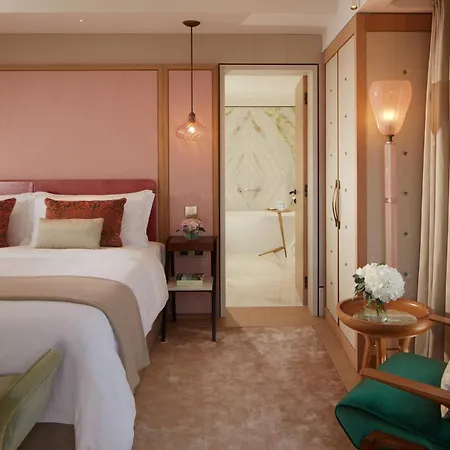 מלון The St. Regis